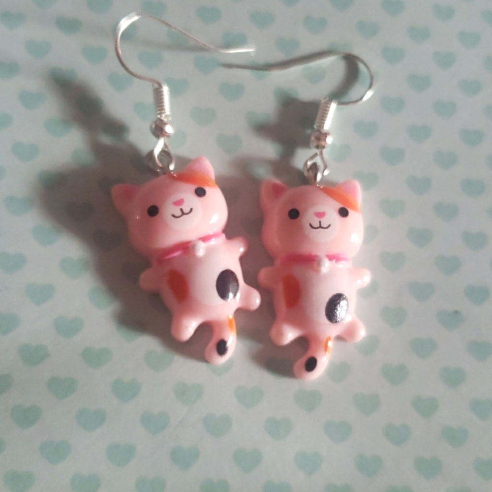 kawaii light pink calico cat earrin…